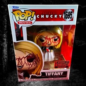 Tiffany entertainment earth exclusive funko # 1695 (nib) With Pop Protector